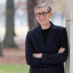 “Dieta, Medicamentos e Dopamina: A Nova Ciência para Alcançar um Peso Saudável”. Conheça o novo livro do Dr. David Kessler, MD’79, ex-chefe da FDA. E as incertezas sbre as canetas emagrecedoras