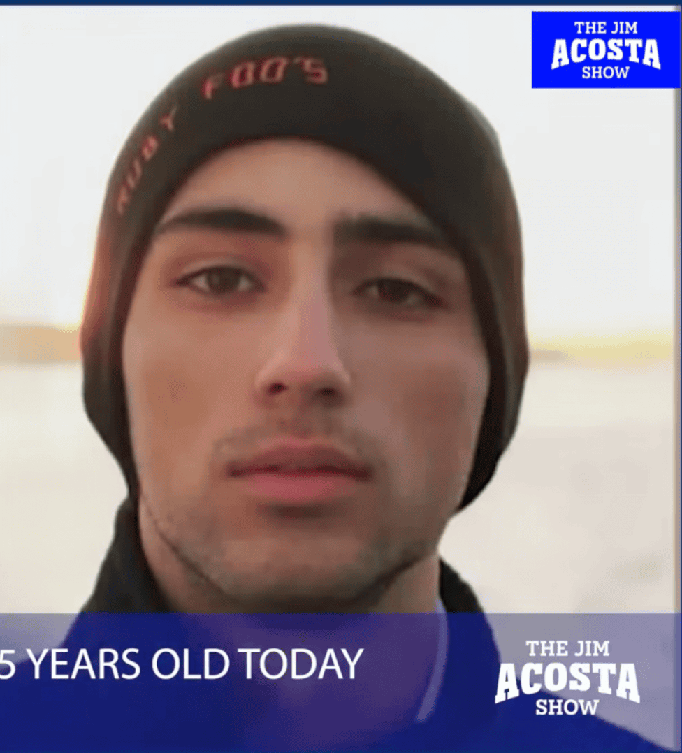 Jornalista entrevista clone de jovem morto nos EUA; veja