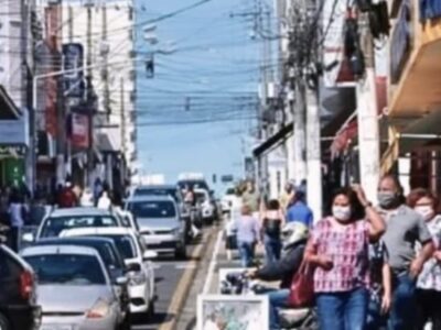 Dia dos Pais: lojas do comércio de Marília abrem sexta-feira e no sábado com horário especial. Veja horários. Data especial é neste domingo