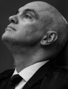 Folha: Bolsonaro tem direito à livre expressão