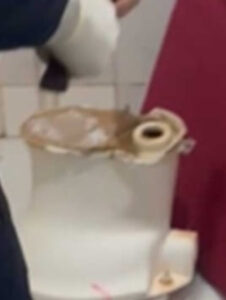 “Coconha”: PM encontra supermaconha escondida dentro de privada