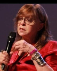 Glória Perez critica cultura woke: ‘Censura muito pior que a militar’