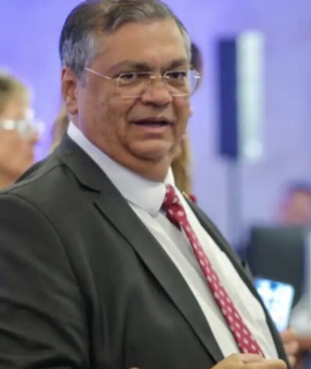 Antagonista: Para defender Moraes, Dino coloca bancos brasileiros na berlinda