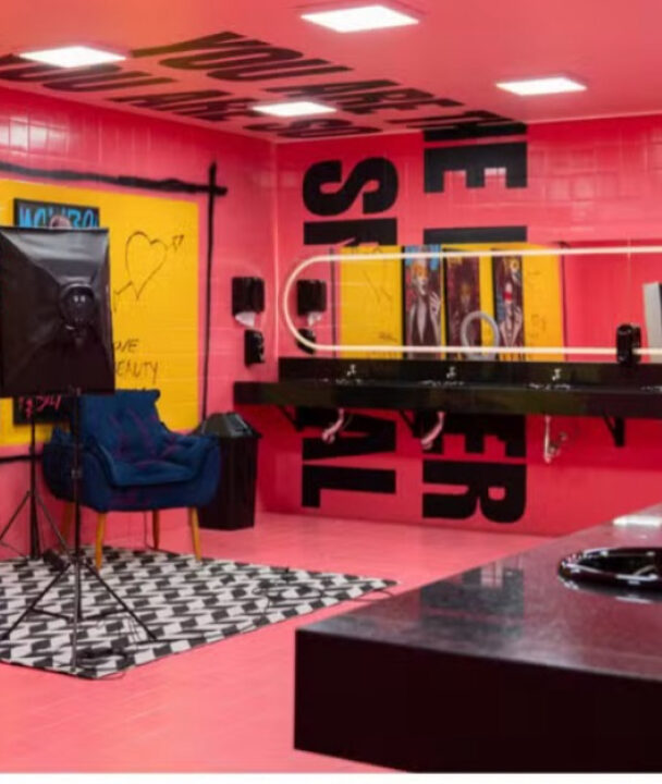 SP ganha 1ª ‘faculdade de influencers’ do Brasil, com cursos de até R$ 35 mil, praia artificial e banheiro ‘instagramável’