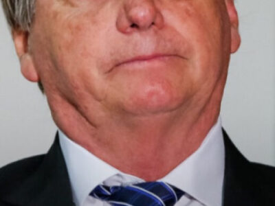 Ministros do STF criticam relatório da PF para indiciar Bolsonaro