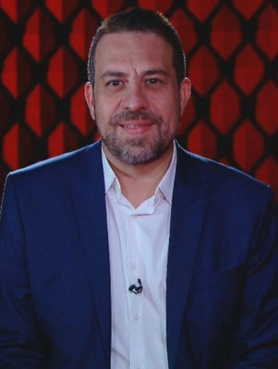 Guilherme Boulos derruba audiência de programa do SBT