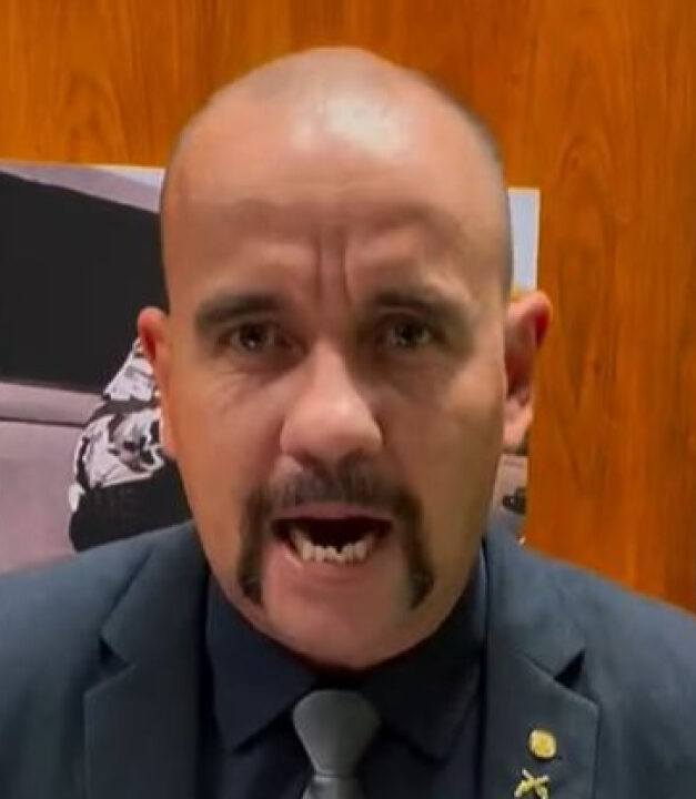 Deputado federal Sgt Gonçalves (PL) se revolta com decisão do juiz de plantão que liberou criminoso portando armas de grosso calibre; VEJA VÍDEO