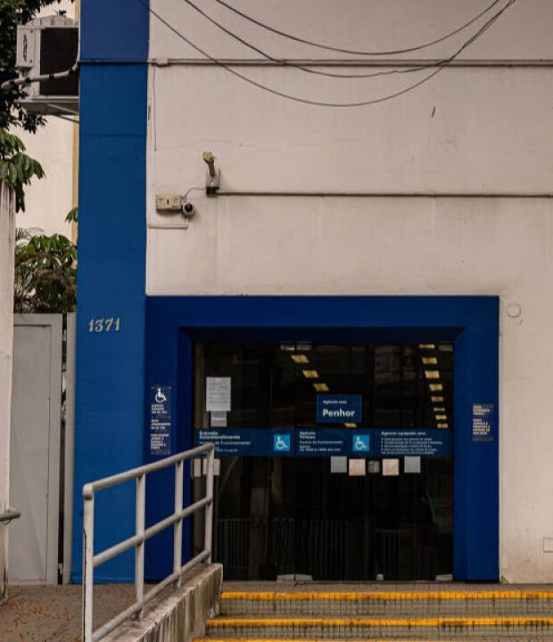 PF faz operação contra fraudes no INSS envolvendo ex-funcionários da Caixa; veja como funcionava o esquema