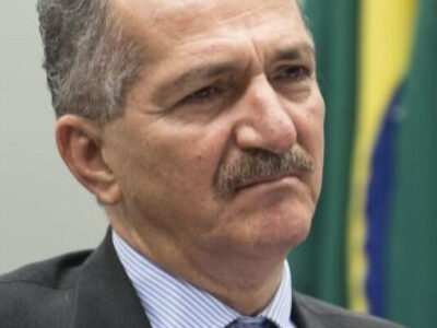 Ex-ministro de esquerda diz que 8/1 foi transformado em golpe para tirar Bolsonaro das eleições de 2026; VEJA VÍDEO