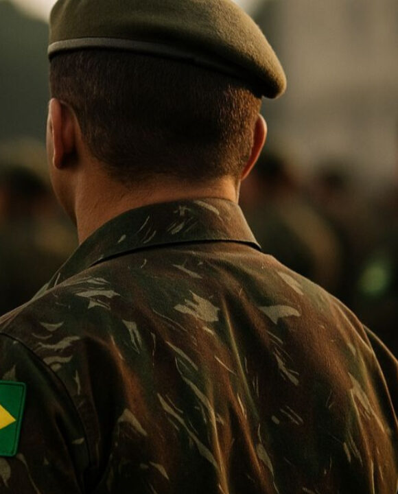 Exército vive uma debandada histórica, com mais de 750 oficiais e sargentos deixando a farda em massa desde 2020