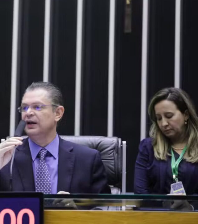 Caso Felca: Oposição cobra governo sobre ‘Cadastro Nacional de Pedófilos’, sancionado há sete meses por Lula