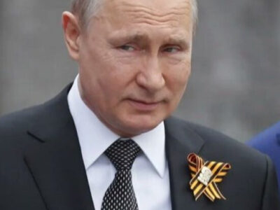 Rússia vai exigir instalação em celulares de aplicativo estatal de mensagens que monitora usuários