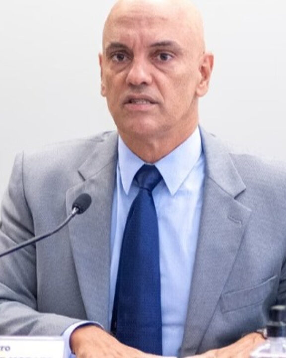 Parlamentares da Europa pedem congelamento de bens de Moraes