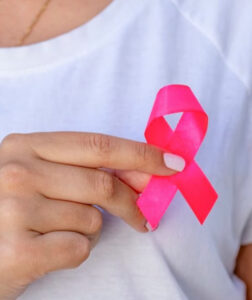 Câncer de mama: estudo descobre por que sobreviventes vivem com fadiga