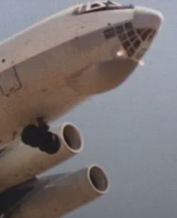 Senador pede explicações ao governo sobre avião russo que pousou em Brasília