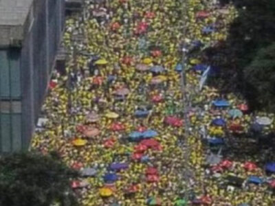 Atos pelo impeachment de Lula e Moraes ocorrem em diversas cidades do Brasil neste domingo
