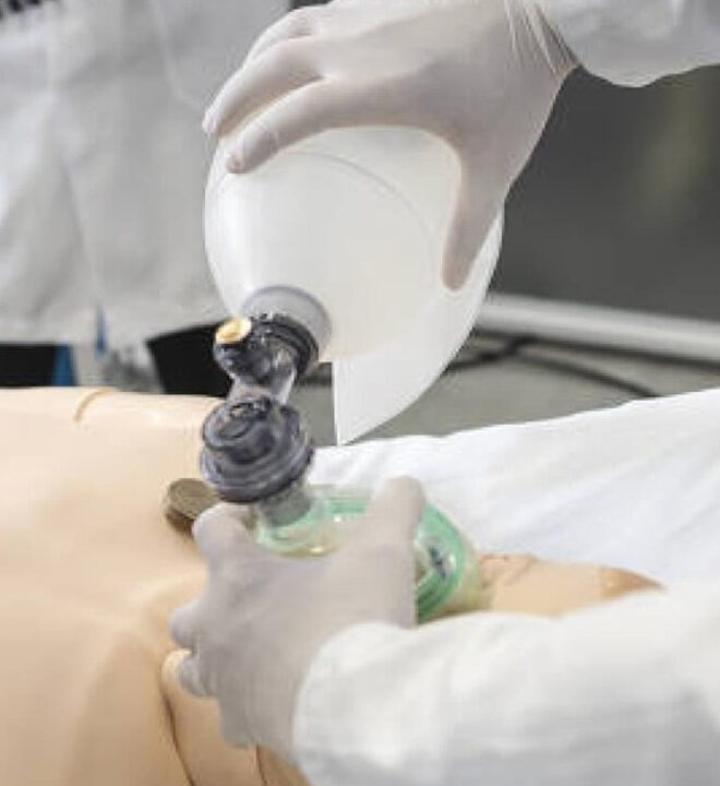 96% dos brasileiros apoiam prova obrigatória para médicos, mostra Datafolha
