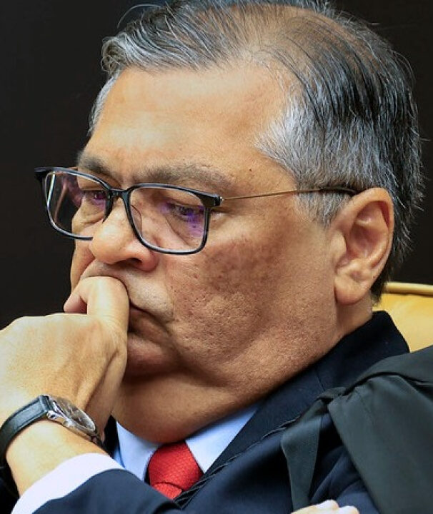 Estadão: Dino instala tumulto jurídico e econômico ao tentar blindar Moraes