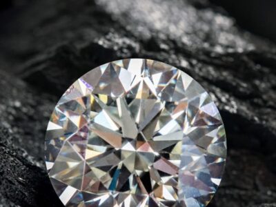 Você sabia? 5 minerais que são mais raros e valiosos que diamantes