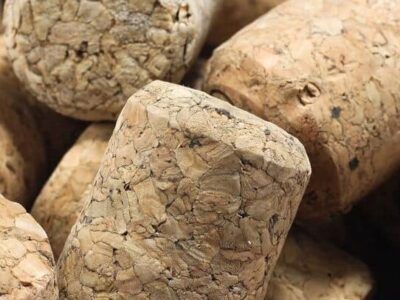 Nunca jogue fora rolhas de vinho e conheça seus usos incríveis