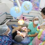 Odontologia da Unimar tem 75% de prática e 100% de empregabilidade. Com mais de 40 anos, o curso agrega muita prática no processo de ensino-aprendizagem. Confira mais