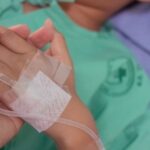 5 dicas para garantir a segurança das crianças no atendimento médico. Erros provocam 3 milhões de mortes por ano de recém-nascidos e crianças, segundo a OMS. Veja orientações para pais e profissionais