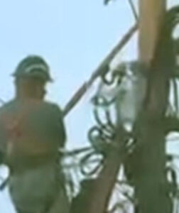 Quadrilha usa uniforme falso e caminhão-guindaste para roubar transformador de energia no Rio; VEJA VÍDEO