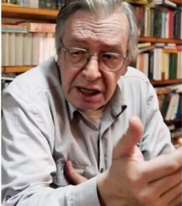 Caetano Veloso quer parte da herança de Olavo de Carvalho; ENTENDA