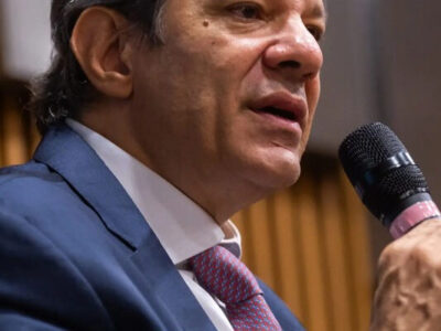 Haddad defende fim da estabilidade a servidores públicos que não cumprirem metas