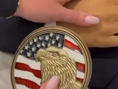 Imagens fortes: viúva de Charlie Kirk choca ao mostrar corpo no caixão; VÍDEO