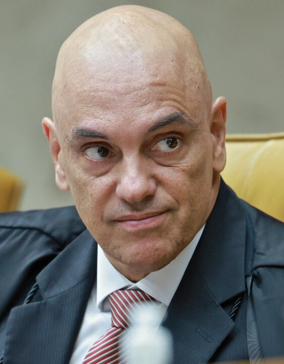 Perícia aponta fraude temporal em relatório da PF que embasou ação de Moraes contra empresários de direita