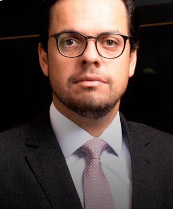 PF vê ‘fortes indícios’ de que escritório de filho do presidente da Caixa intermediou propina na mineração