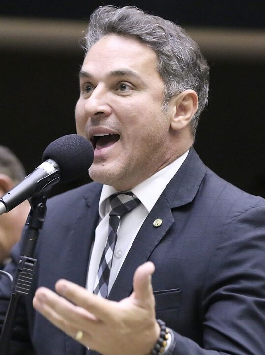 ‘Não houve golpe, houve perseguição’: Zucco alfineta STF e cobra reação do Congresso