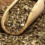 A erva que é útil contra as dores da artrose e ajuda a produzir colágeno