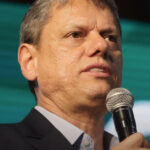 Tarcísio só aceita concorrer à presidência se Bolsonaro pedir