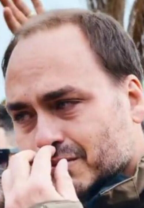 Michelle, Eduardo e Carlos choram em atos de 7 de setembro; VEJA VÍDEOS