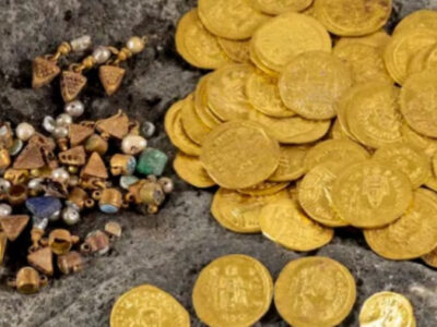 Tesouro com moedas de ouro e joias de 1.400 anos é descoberto perto do Mar da Galileia