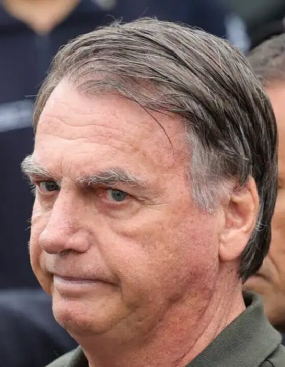 Exame aponta câncer em Bolsonaro