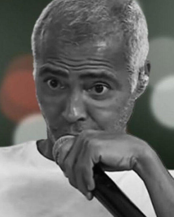 Constrangedor: Romário mente ao vivo e é desmentido por ele mesmo em vídeo; entenda