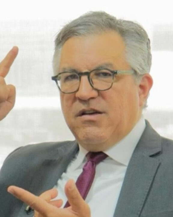 EUA restringem circulação de Padilha a 5 quarteirões em NY