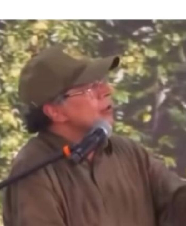 Presidente da Colômbia defende legalização da cocaína em discurso polêmico durante evento do governo Lula; VEJA VÍDEO