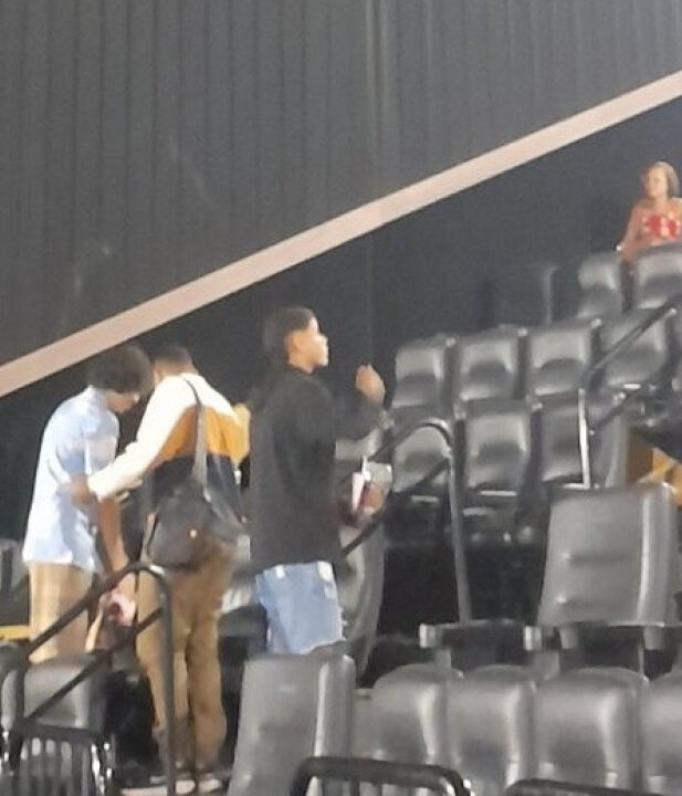 Teto de cinema em shopping desaba durante sessão de ‘Invocação do Mal 4’; VEJA VÍDEO
