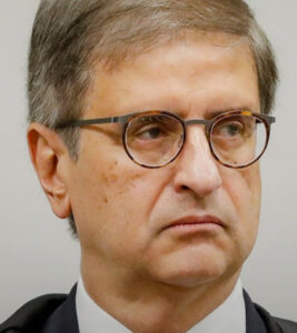 Gonet perdeu direito de ir aos Estados Unidos com passaporte português