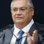 Ao concluir voto, os ministros Flávio Dino e Moraes fazem piada contra governo americano: “nunca mudaríamos a posição por causa de Mickey” ; VEJA VÍDEO