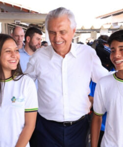 Governador do Goiás anuncia premiação para alunos destaques em provas de matemática e redação