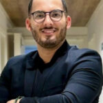 Diretor do SBT é preso após sair de motel com jornalista casada