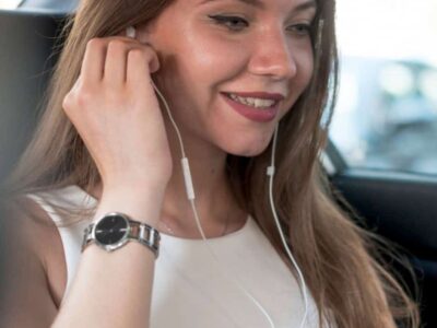 Sente enjoo em viagens de carro? Sua playlist de músicas pode ajudar