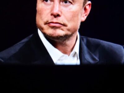 Rsrs: Ninja.Tesla comprou anúncios para convencer acionistas a aumentarem o salário de Elon Musk