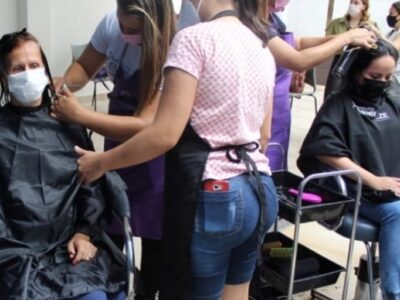 HBU Unimar lança a campanha “Doe suas tranças, Rapunzel 2025”. Une solidariedade, beleza e esperança para as pacientes com câncer de mama. Ação é voltada à arrecadação de cabelo para a confecção de perucas às mulheres em tratamento