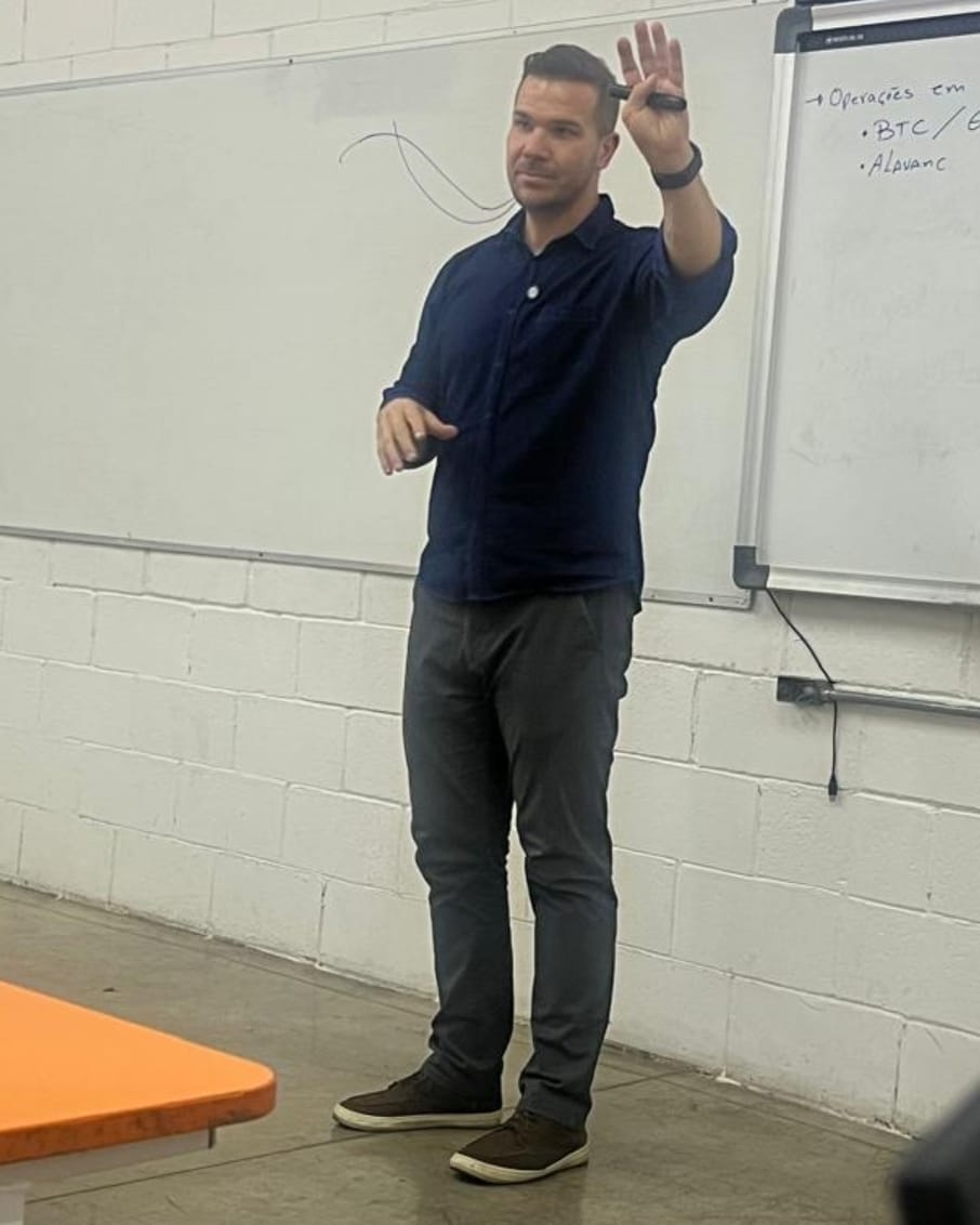 Com cerca de 100 alunos já formados, estão abertas as inscrições para a sétima turma da mentoria de criptomoedas, que inicia na próxima semana em Marília, no Colégio Criativo. Saiba mais